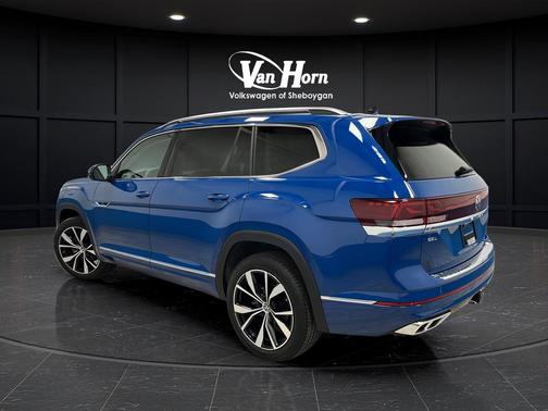 Blue Metallic 2025 Volkswagen Atlas 2.0T SEL Premium R-Line 4MOTION