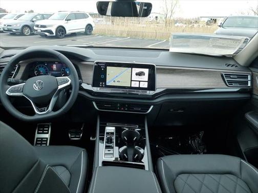 2025 Volkswagen Atlas 2.0T SEL Premium R-Line 4MOTION