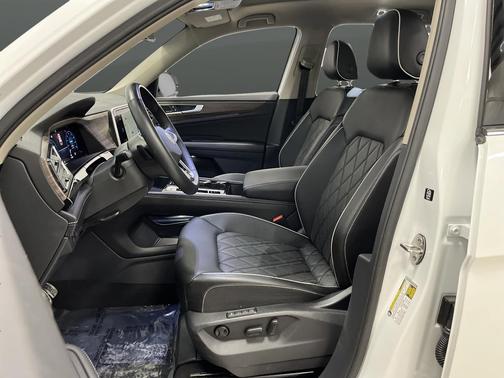 2025 Volkswagen Atlas 2.0T SEL Premium R-Line 4MOTION