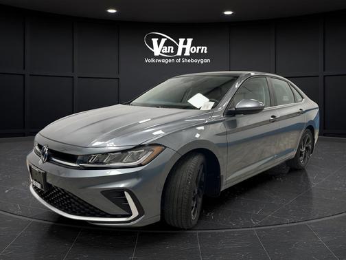 Platinum Gray Metallic 2025 Volkswagen Jetta 1.5T SE