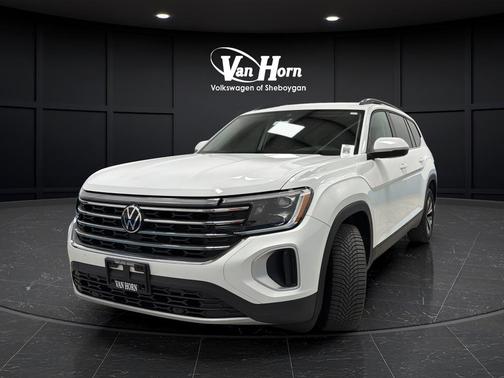 Pure White 2024 Volkswagen Atlas 2.0T SE