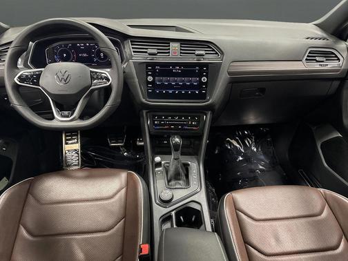 2022 Volkswagen Tiguan 2.0T SEL R-Line 4MOTION