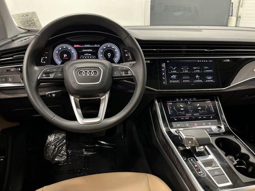 2021 Audi Q7 45 Premium
