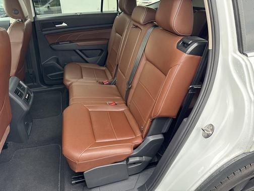 2022 Volkswagen Atlas 3.6L SE w/Technology