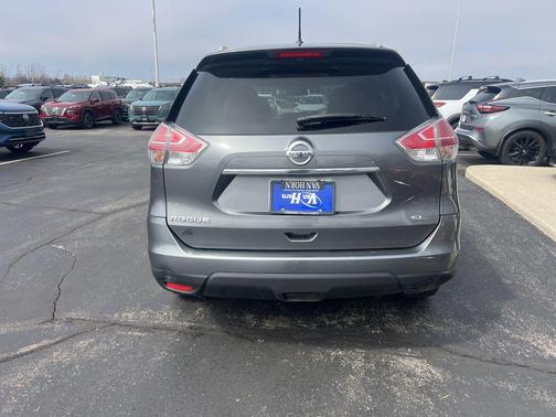 Gun Metallic 2015 Nissan Rogue SL