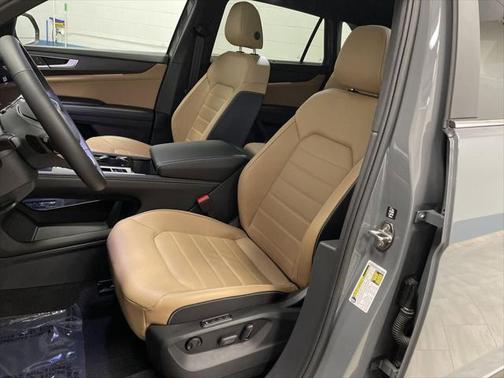 2024 Volkswagen Atlas Cross Sport 2.0T SEL
