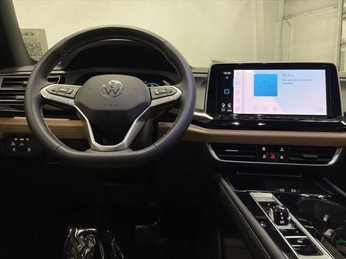 2024 Volkswagen Atlas Cross Sport 2.0T SEL