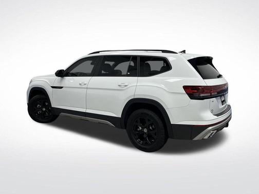 2024 Volkswagen Atlas 2.0T SE w/Technology 4MOTION