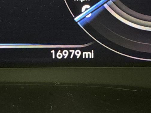 2023 Volkswagen Atlas Cross Sport 2.0T SE w/Technology 4MOTION