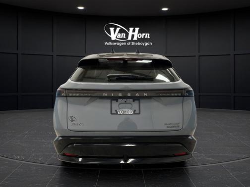 Boulder Gray Pearl/Black Diamond Pearl 2023 Nissan ARIYA PLATINUM+