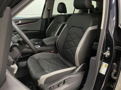 2024 Volkswagen Atlas 2.0T SE w/Technology 4MOTION