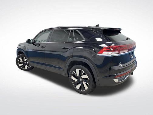 2025 Volkswagen Atlas Cross Sport 2.0T SE w/Technology 4MOTION