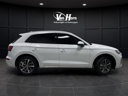 2023 Audi Q5 45 S line Premium
