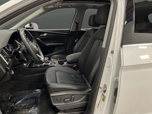 2023 Audi Q5 45 S line Premium