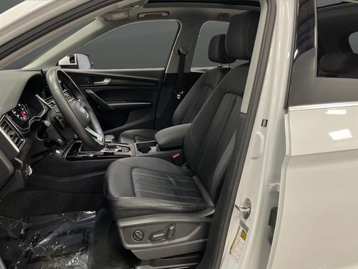 2023 Audi Q5 45 S line Premium