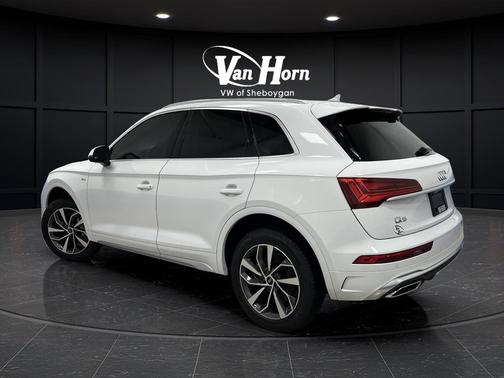 2023 Audi Q5 45 S line Premium