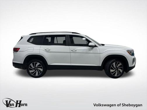 2024 Volkswagen Atlas 2.0T SE w/Technology 4MOTION