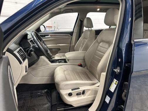 2019 Volkswagen Atlas 3.6L SEL Premium
