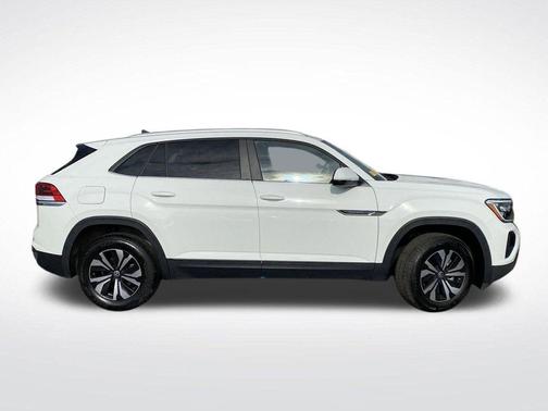2024 Volkswagen Atlas Cross Sport 2.0T SE