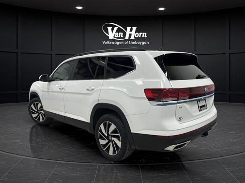 2024 Volkswagen Atlas 2.0T SE w/Technology 4MOTION