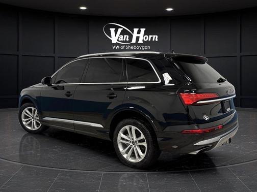 2025 Audi Q7 55 Prestige