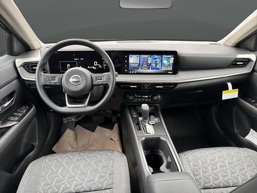 Super Black 2026 Nissan Kicks SV