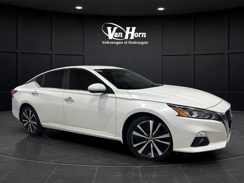 Pearl White Tricoat 2020 Nissan Altima Platinum Intelligent AWD