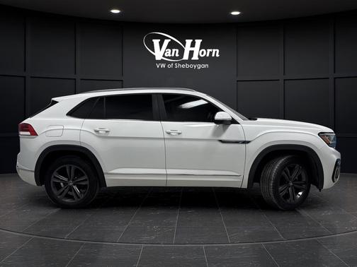 2021 Volkswagen Atlas Cross Sport 3.6L V6 SE w/Technology R-Line