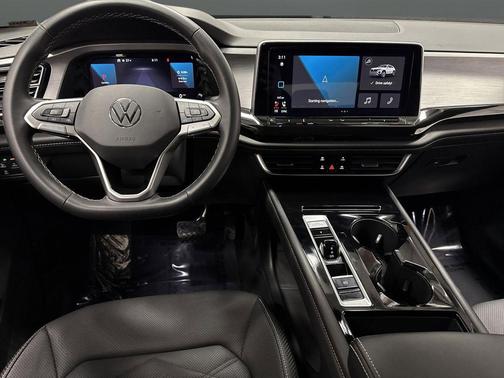 2025 Volkswagen Atlas Cross Sport 2.0T SE w/Technology 4MOTION