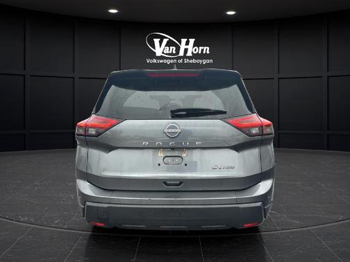 Gun Metallic 2024 Nissan Rogue SV