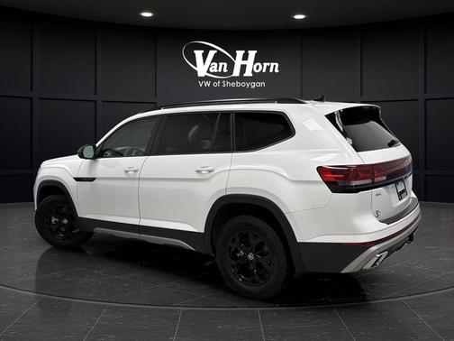 2024 Volkswagen Atlas 2.0T SEL