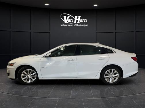 Summit White 2021 Chevrolet Malibu FWD LT