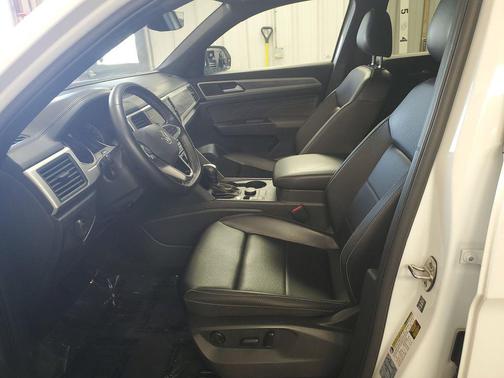 2021 Volkswagen Atlas Cross Sport 2.0T SE w/Technology 4MOTION