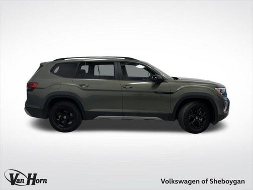 2024 Volkswagen Atlas 2.0T SEL