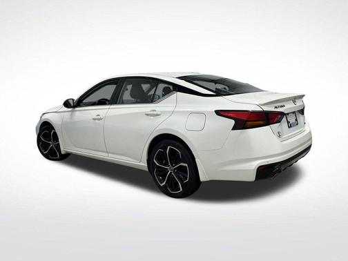 2024 Nissan Altima SR Intelligent AWD