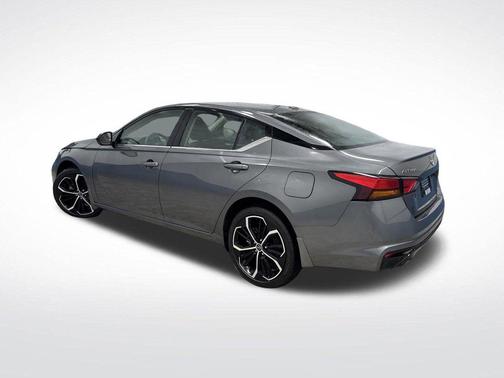 2025 Nissan Altima SR AWD