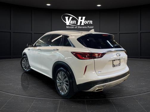 Lunar White 2025 INFINITI QX50 Luxe AWD