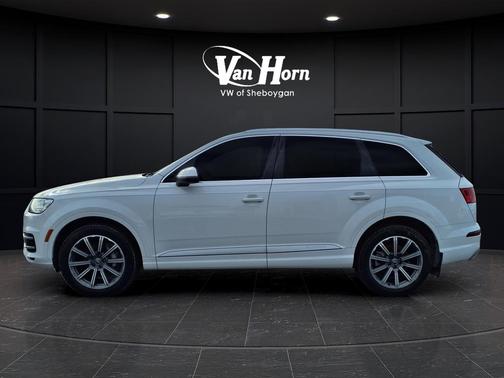 2019 Audi Q7 55 Premium Plus