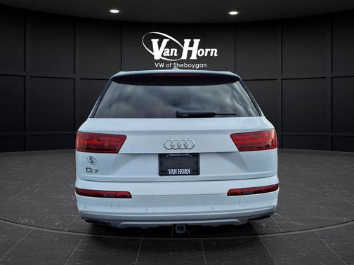 2019 Audi Q7 55 Premium Plus