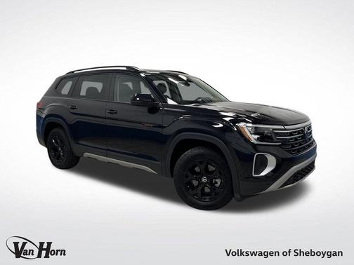 2024 Volkswagen Atlas 2.0T SE w/Technology 4MOTION