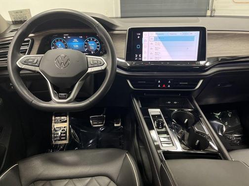 2024 Volkswagen Atlas 2.0T SEL Premium R-Line 4MOTION