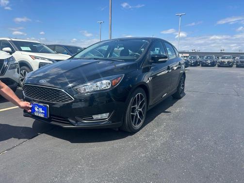Shadow Black 2018 Ford Focus SEL