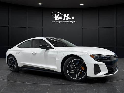 Ibis White 2024 Audi RS e-tron GT quattro