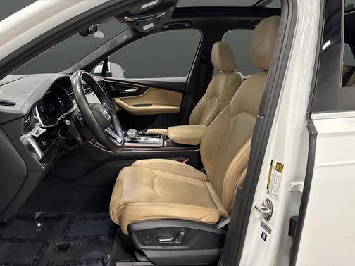 2022 Audi Q7 55 Prestige