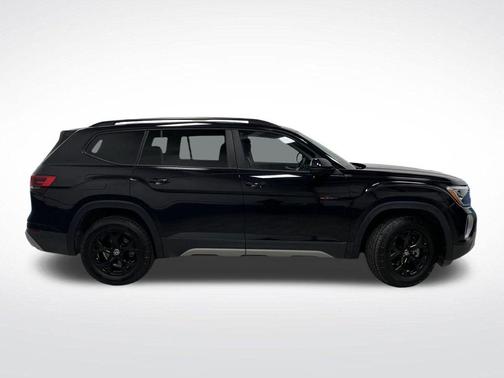 2024 Volkswagen Atlas 2.0T SE w/Technology 4MOTION