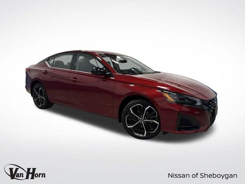 2023 Nissan Altima SR Intelligent AWD