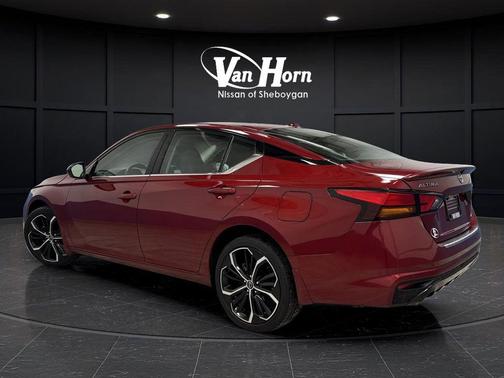 2023 Nissan Altima SR Intelligent AWD