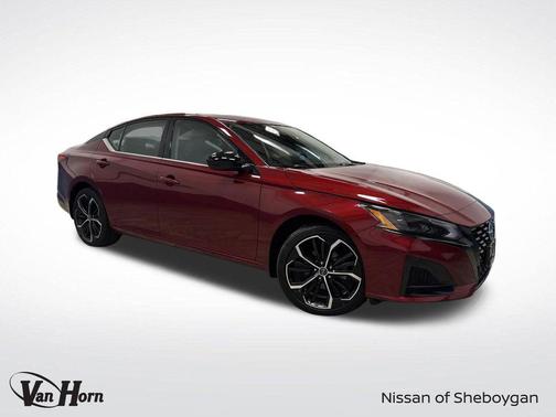 2023 Nissan Altima SR Intelligent AWD