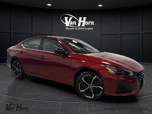 2023 Nissan Altima SR Intelligent AWD