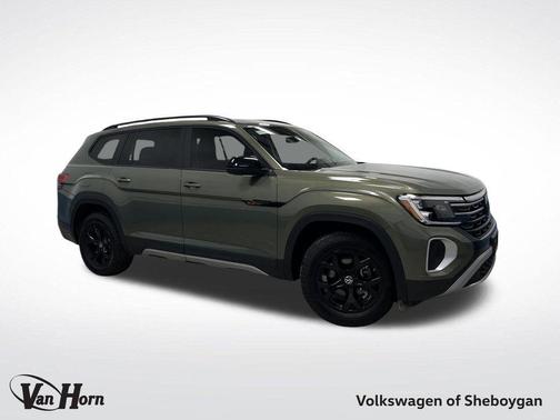 2024 Volkswagen Atlas 2.0T SE w/Technology 4MOTION